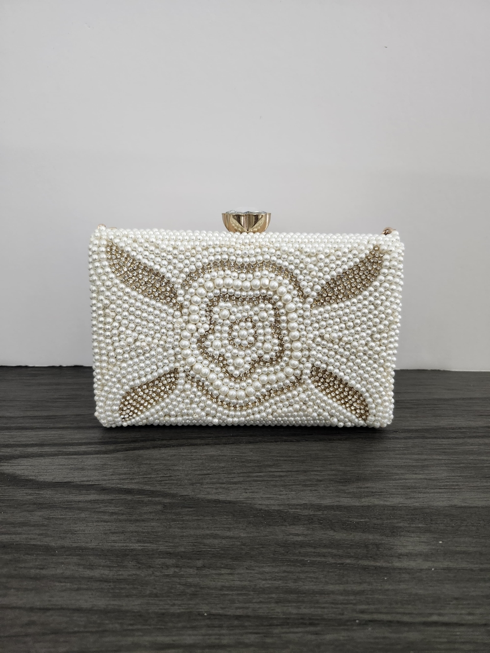 Pearl-Embellished Ivory Floral Evening Clutch with Chain - Picture 2 of 8